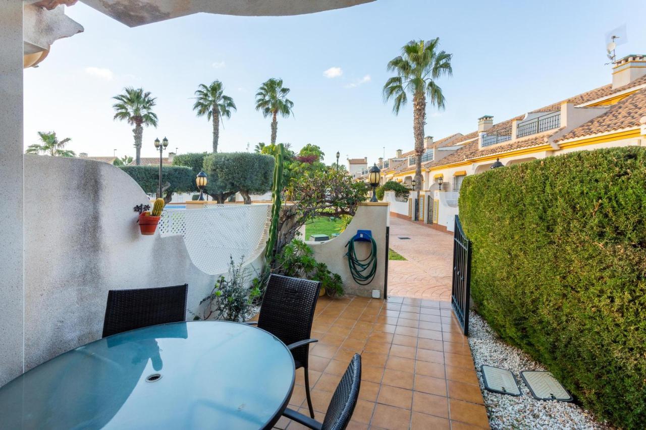 Pool-Side Townhouse In Cabo Roig Villa Orihuela Eksteriør billede
